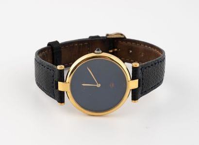 MUST DE CARTIER
Ladies' wristwatch.
Round...