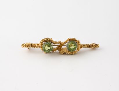 Barrette brooch in textured yellow gold (750)...