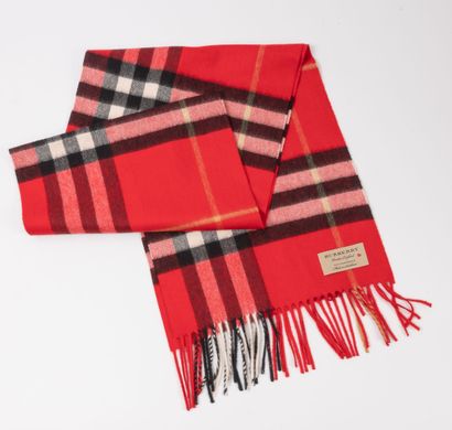 BURBERRY 
Écharpe en cachemire tartan dur...