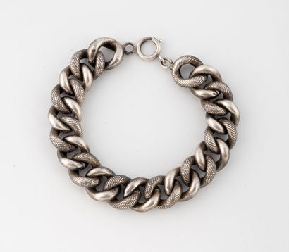 Gourmette bracelet in smooth and textured...