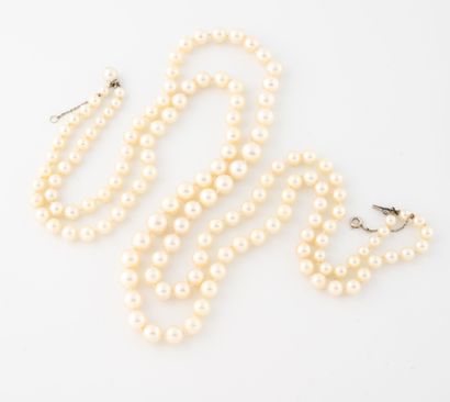Necklace with two strands of white cultured...