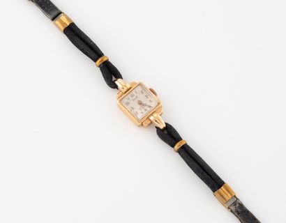 DUCIM
Ladies' wristwatch. 
Square yellow...