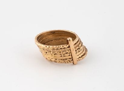 Yellow gold (585) semainier ring, partially...