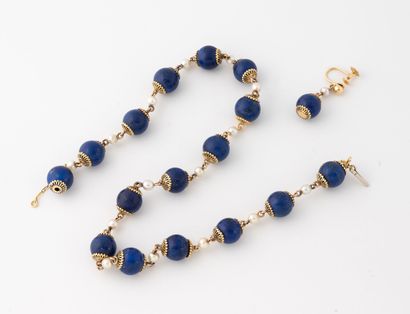 Yellow gold (750) necklace set with lapis...