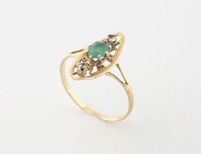 Yellow gold (750) filigree navette ring set...