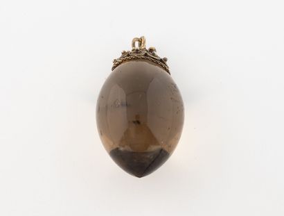 Large silver pendant (800) adorned with smoked...