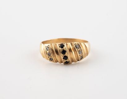 Small yellow gold ring (min. 375, Bas Titre)...