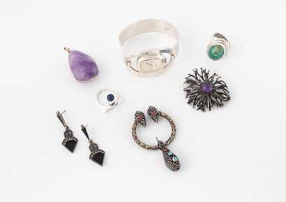 Silver lot (800) including : 
- a BARTHELAY...