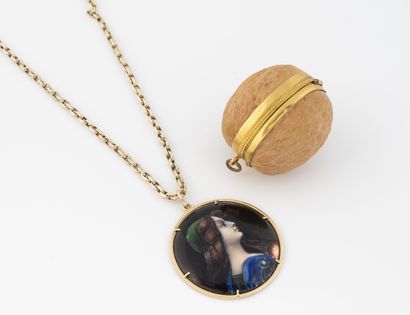 Lot of jewelry including :
- a round enameled...
