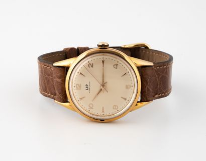 LIP HIMALAYA
Men's wristwatch in steel and...