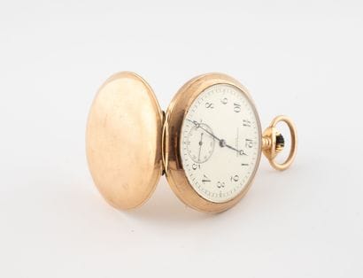 VACHERON CONSTANTIN
Pocket watch in yellow...