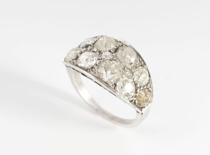 Lovely band ring in white gold (750) paved...