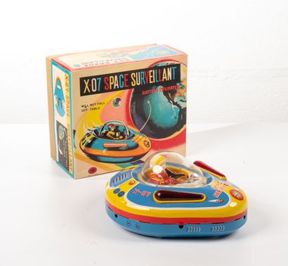 TM JAPON
X-07 Space Surveillant.
L. : 25,5...