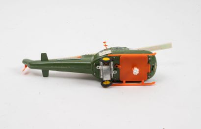 HONG-KONG
Helicopter.
Version verte.
Petites...