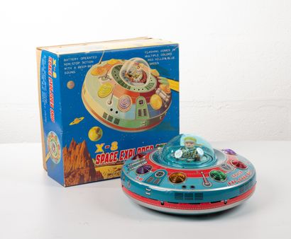 TM JAPON
Space Explorer Ship X-8.
12 x 23,5...