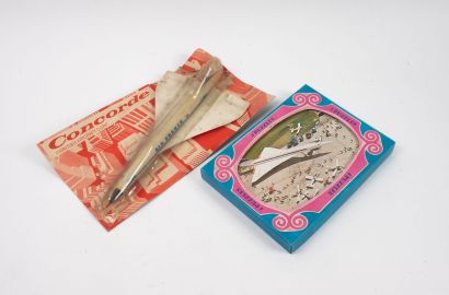FUCHS
Concorde.
L. : 41 cm.
Petites rayures...