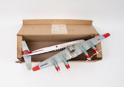 Y JAPON
Multi-Action DC-7C Plane.
L. : 54...