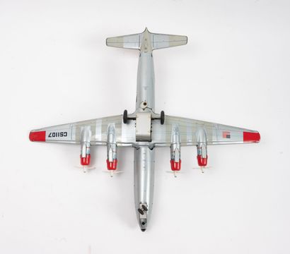 Y JAPON
Multi-Action DC-7C Plane.
L. : 54...