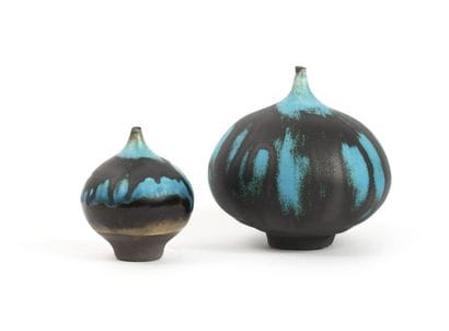 Rose CABAT (1914-2015)
Deux vases boules.
En...