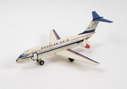 TN JAPON
Douglas DC-9.
L. : 40 cm.
Petites...