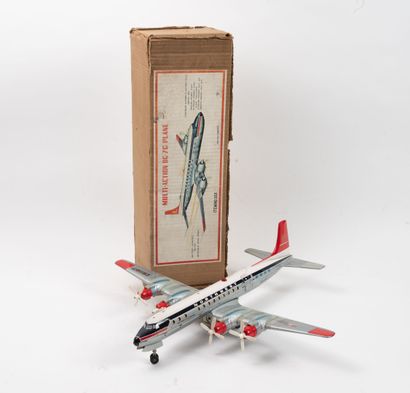 Y JAPON
Multi-Action DC-7C Plane.
L. : 54...