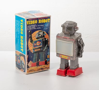 SH JAPON
Vidéo Robot.
H. : 25 cm.
Accident...