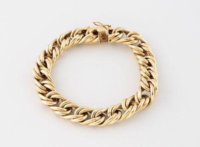 Bracelet en or jaune (585) à maille double...