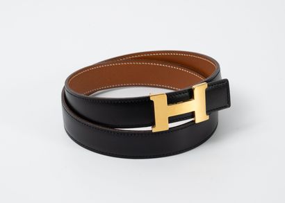 HERMES, Paris
Ceinture en box noir et veau...