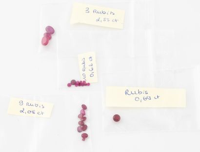 Lot of natural or synthetic rubies of various...