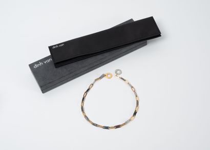 DIHN VAN 
Necklace with alternating oval...