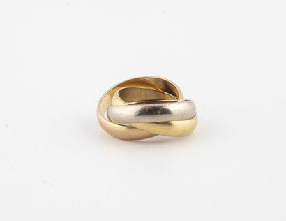 CARTIER, Trinity
Three-ring wedding band...