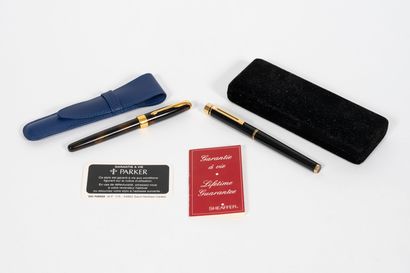 PARKER Paris, SHEAFFER
Two fountain pens:
-...