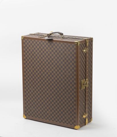 Louis VUITTON
Belle malle rigide Géminé 12...