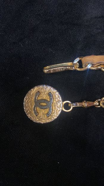 CHANEL
Ceinture en chaîne gourmette métal...