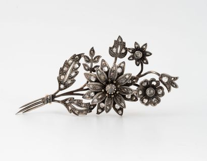 Gold (750) and silver (min. 800) corsage...