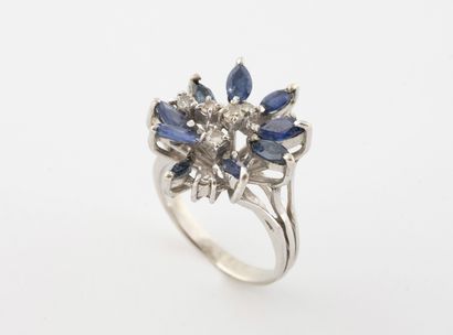 White gold (750) filigree spray ring set...
