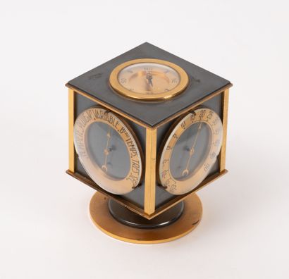 HERMES, Paris
Gilt and silver-plated metal...