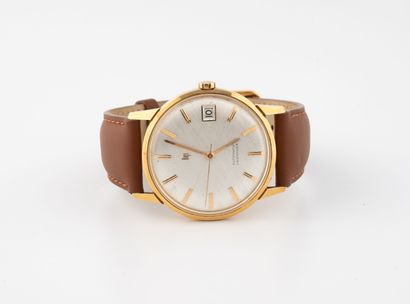 LIP
Men's wristwatch.
Round case in yellow...