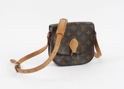 Louis VUITTON 
Sac cartouchière petit modèle...