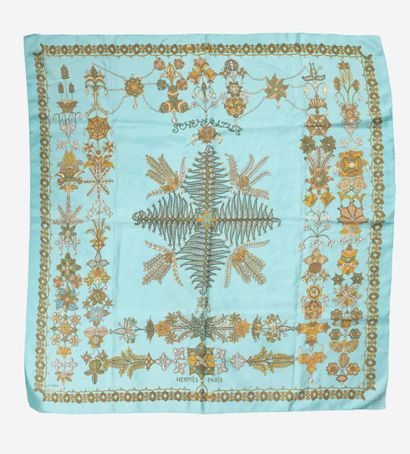HERMES, Paris
Trois carrés en twill de soie...