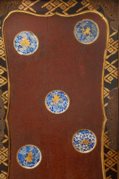 JAPON, Époque Meiji
All-sided cabinet or...