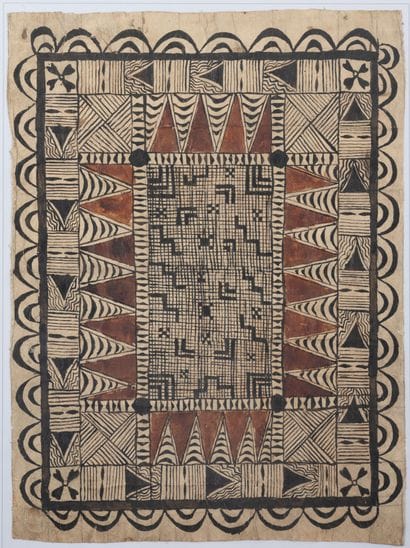 OCEANIE. 
Tapa with geometric decoration.
76...