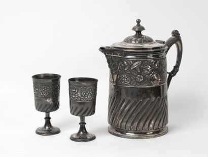Meriden Britannia Company, XIXème siècle
Verseuse...