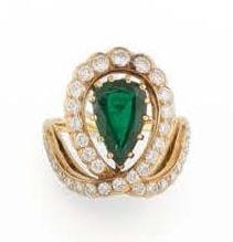 Alexandre REZA
¹ Aigrette-shaped ring in...