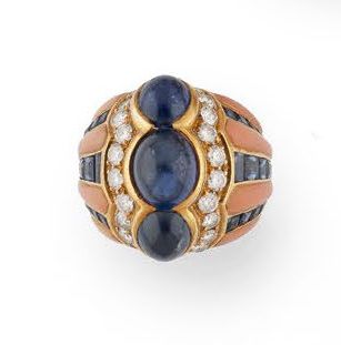 Beautiful, large yellow gold (750) curved...