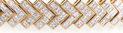 Beautiful ladies' wristwatch in yellow gold...