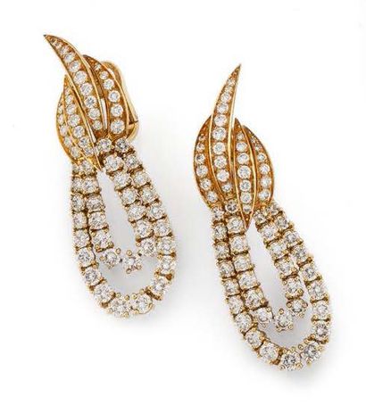 FRED Paris
Pair of ear clips in yellow gold...