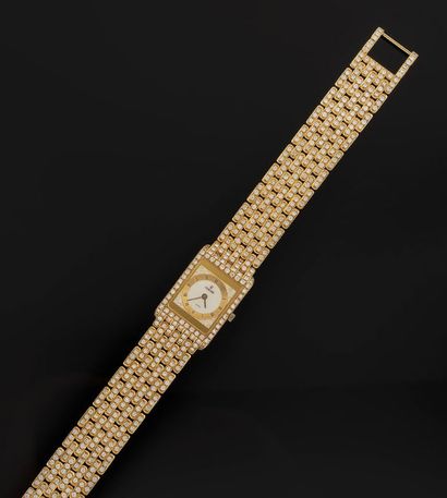 CONCORD
Montre bracelet de dame en or jaune...