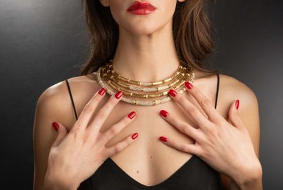 CARTIER Paris
Four yellow gold (750) breastplate...