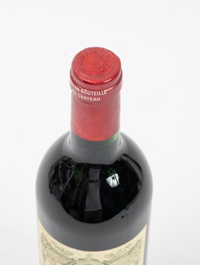 PETRUS
1 bottle, 1982.
Pomerol.
Neck level.
Minor...